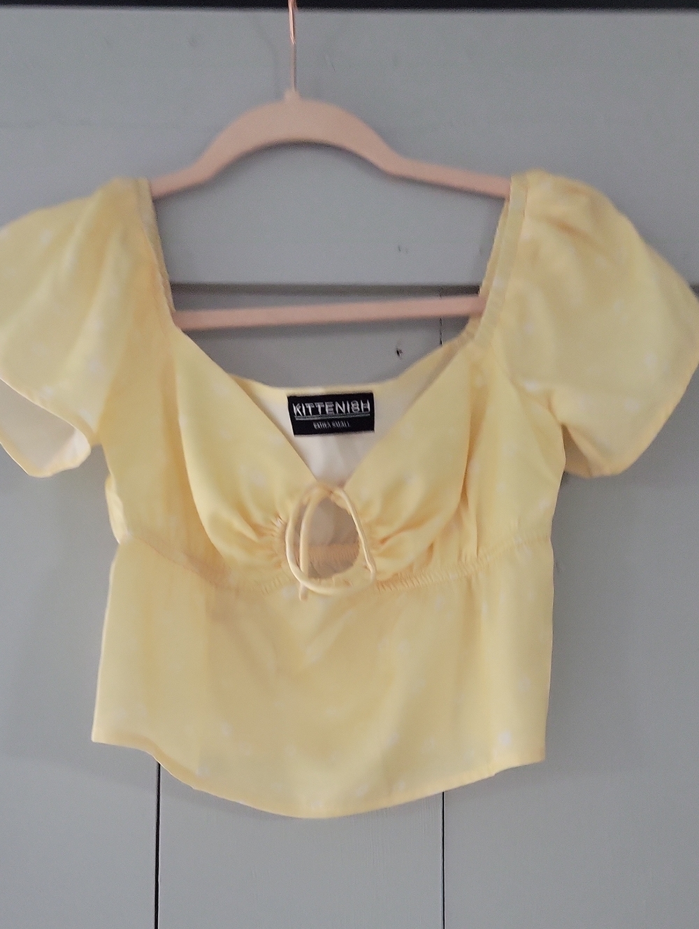 Kittenish Soft Yellow Puff Sleeve Crop Top with Ring Detail